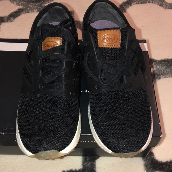dr scholl's restore sneaker